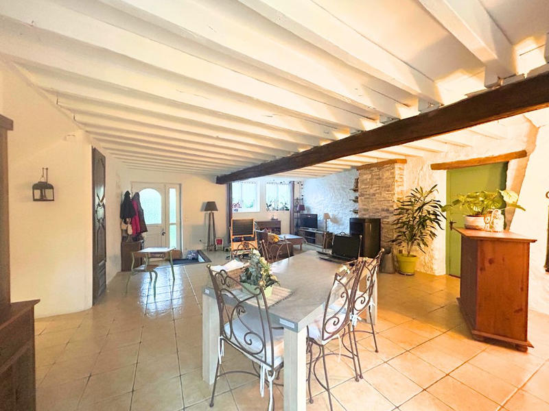 Maison - 185 m² - 6 pièces