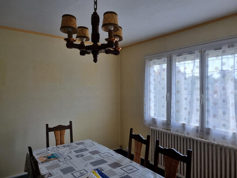 Maison - 64 m² - 5 pièces