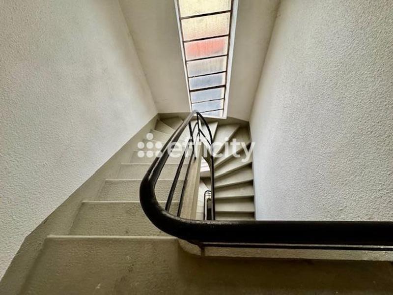 Immeuble - 80 m² - 4 pièces