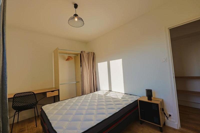 Chambre - 9 m² - 1 pièce