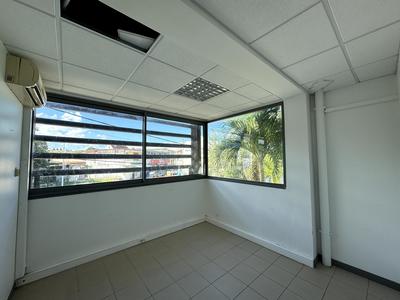 Bureau - 163 m² - 5 pièces