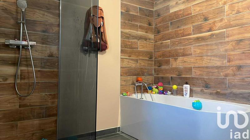 Maison - 93 m² - 4 pièces