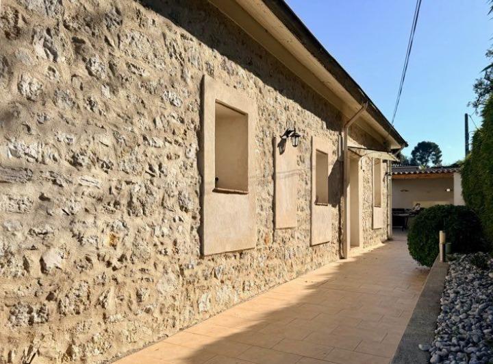 Villa - 200 m² - 7 pièces