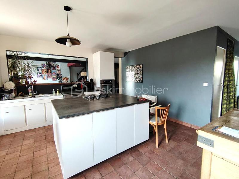 Maison - 206 m² - 6 pièces