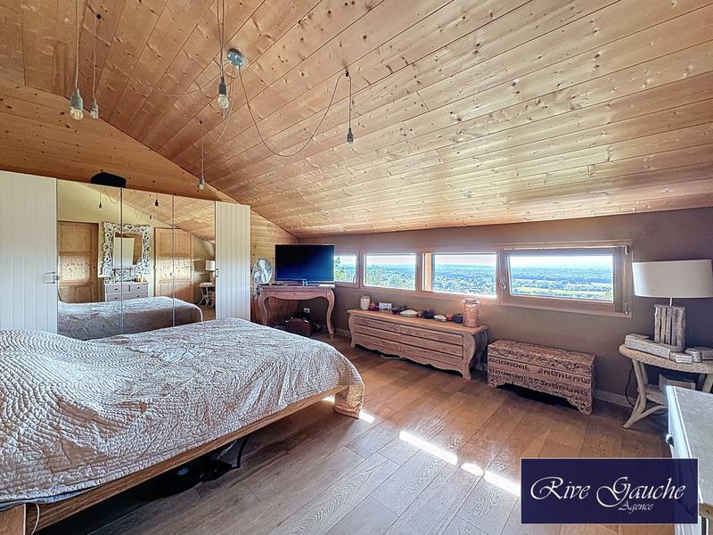 Maison - 345 m² - 7 pièces