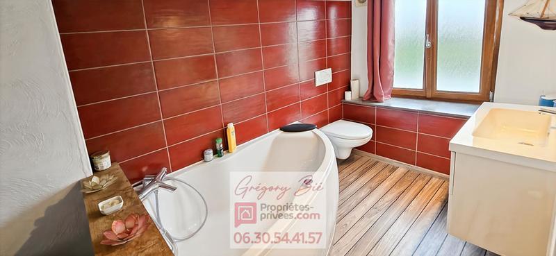 Maison - 250 m² - 10 pièces