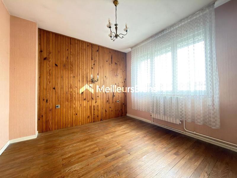 Propriété - 84 m² - 4 pièces