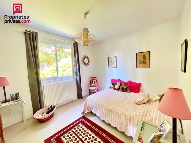 Maison - 186 m² - 7 pièces