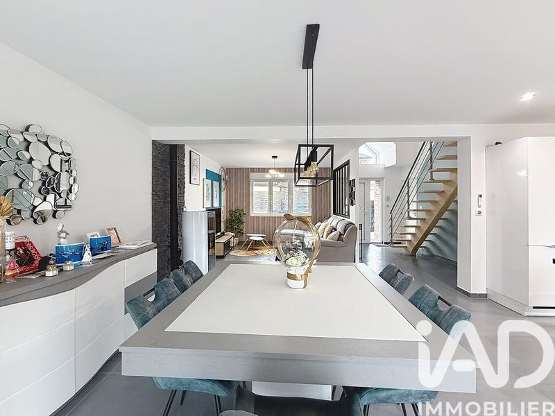 Maison - 145 m² - 6 pièces