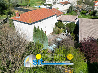 Maison - 265 m² - 8 pièces