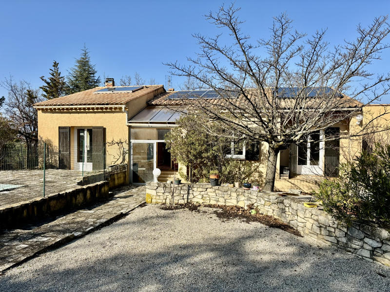 Villa - 107 m² - 5 pièces