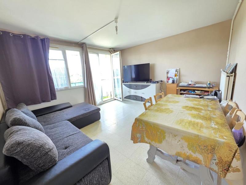 Appartement ancien - 76 m² - 4 pièces