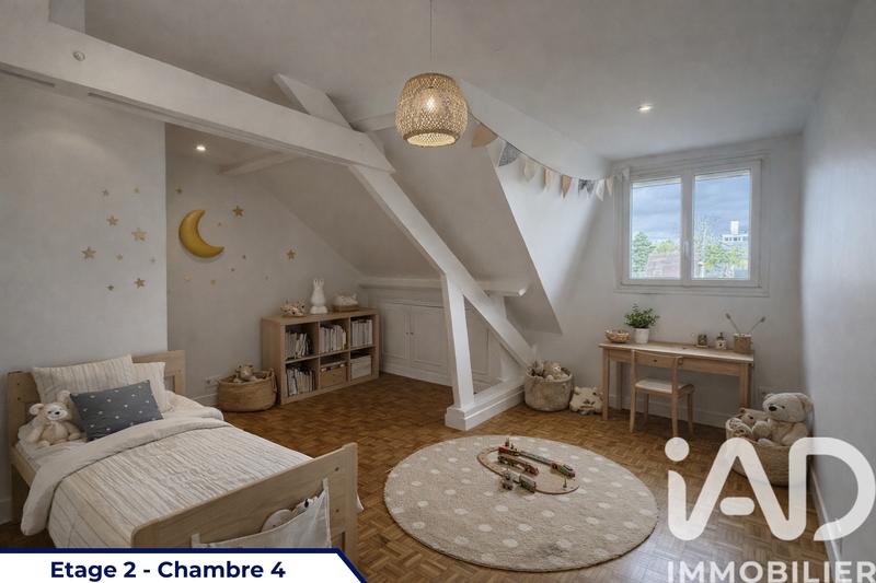 Maison - 180 m² - 11 pièces