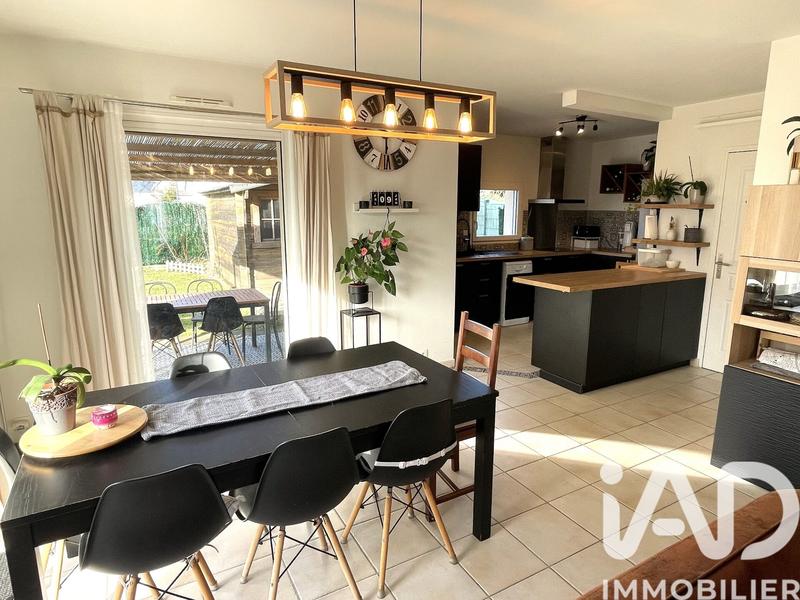 Maison - 90 m² - 4 pièces