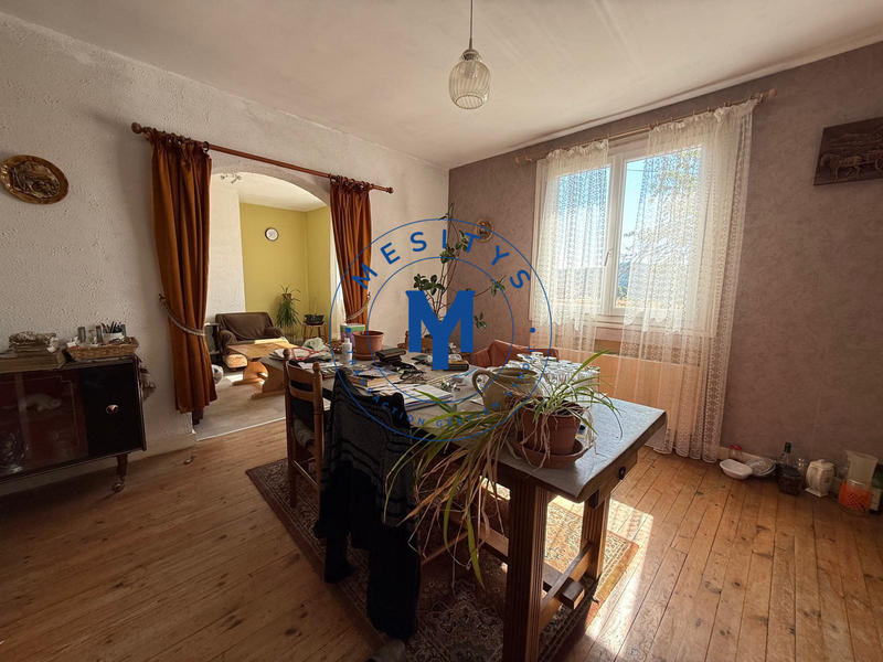 Maison - 122 m² - 5 pièces