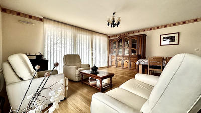 Appartement - 81 m² - 3 pièces