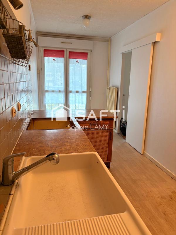 Appartement - 94 m² - 5 pièces