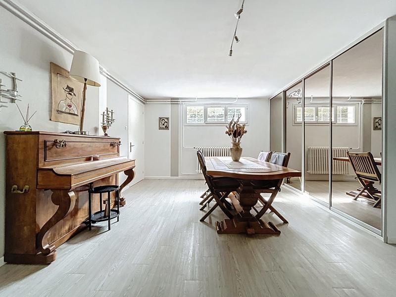 Maison ancienne - 223 m² - 14 pièces