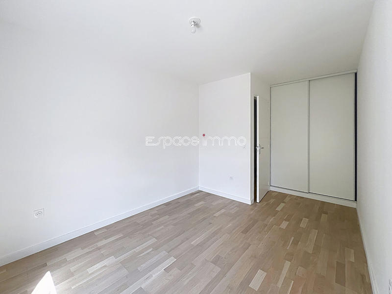 Appartement - 81 m² - 4 pièces