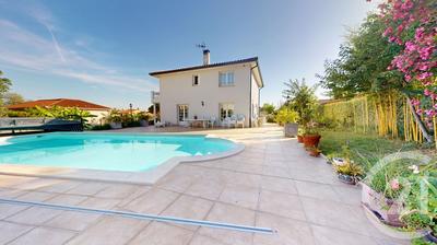 Maison - 138 m² - 6 pièces