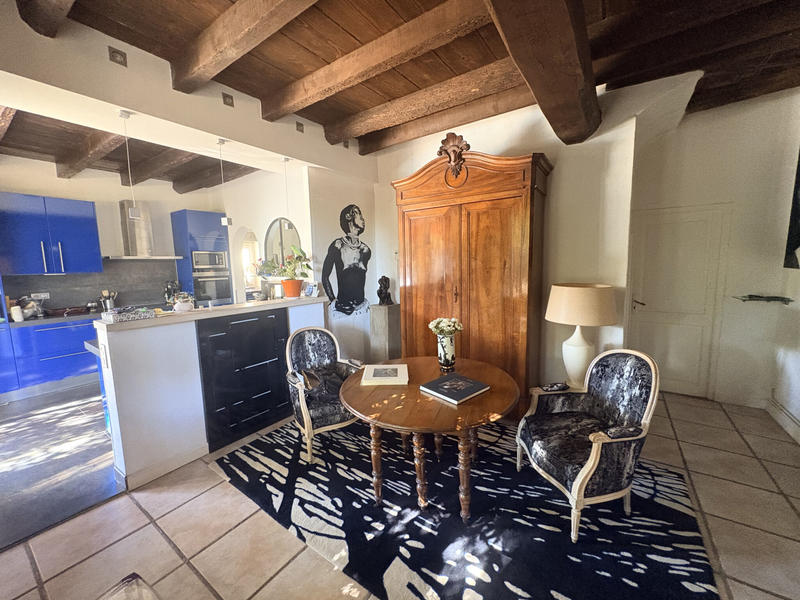 Maison - 320 m² - 8 pièces