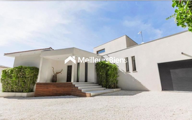 Propriété - 200 m² - 6 pièces