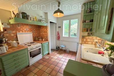 Maison - 171 m² - 7 pièces