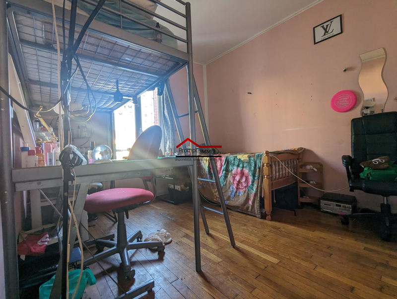 Maison - 80 m² - 5 pièces