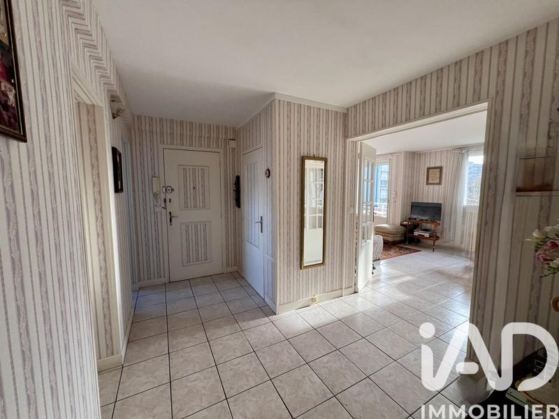 Appartement - 100 m² - 5 pièces