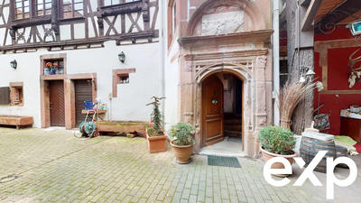 Maison - 650 m² - 20 pièces