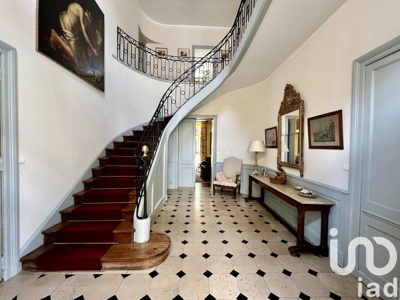 Maison - 444 m² - 15 pièces