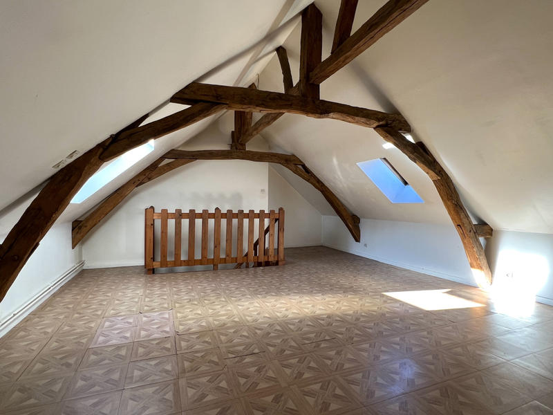 Maison - 102 m² - 4 pièces