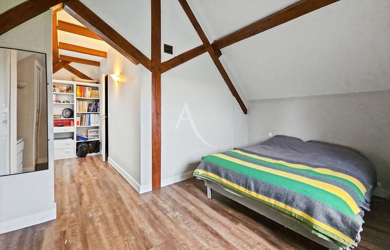 Maison - 178 m² - 6 pièces