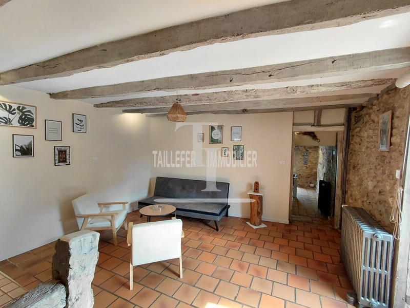 Maison - 230 m² - 8 pièces