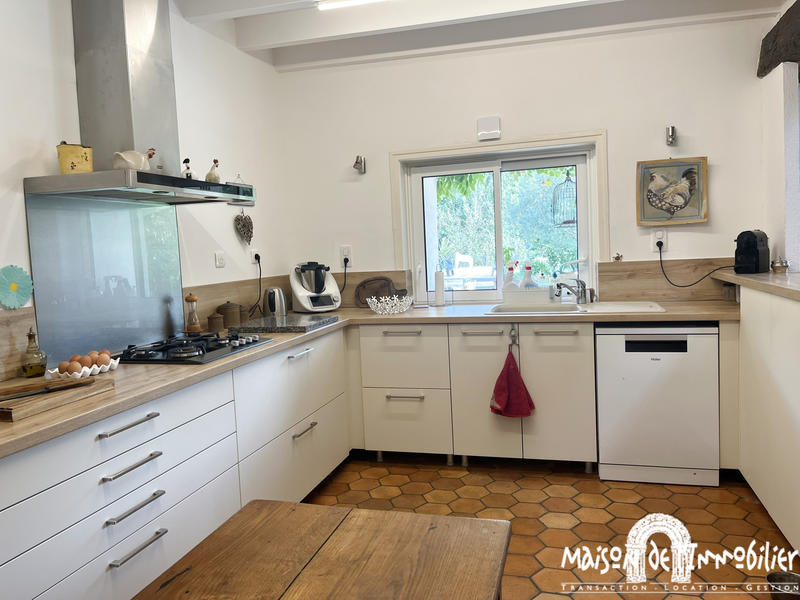 Maison - 185 m² - 7 pièces