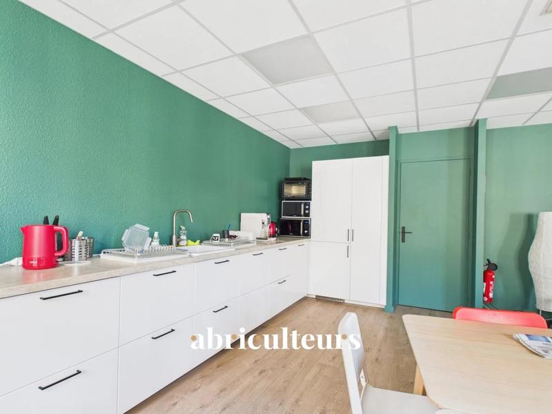 Bureau - 99 m² - 4 pièces