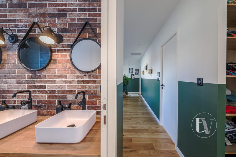 Maison contemporaine - 193 m² - 6 pièces