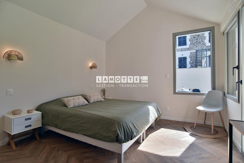 Maison - 136 m² - 6 pièces