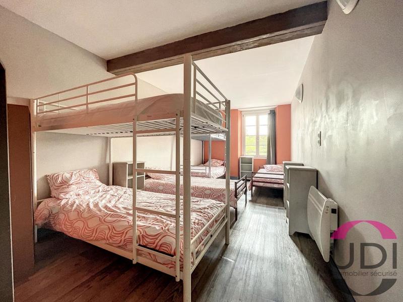 Immeuble - 1 500 m² - 19 pièces