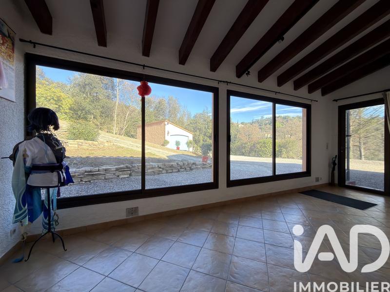 Maison - 142 m² - 5 pièces