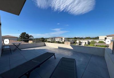 Maison - 93 m² - 4 pièces