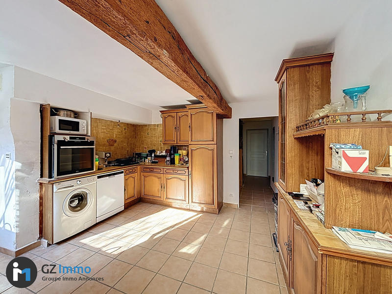 Maison - 177 m² - 7 pièces