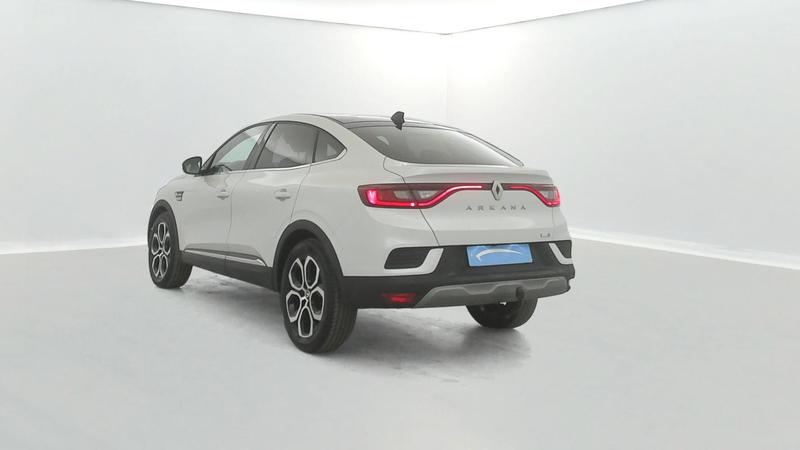 Renault Arkana E-Tech 145 21b Intens 5p