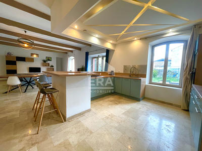 Maison - 156 m² - 6 pièces