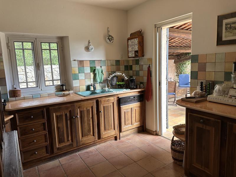 Villa - 208 m² - 7 pièces