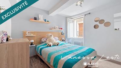 Maison - 90 m² - 5 pièces