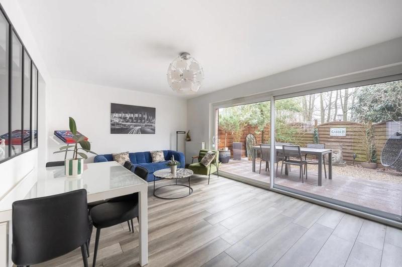 Maison - 91 m² - 5 pièces