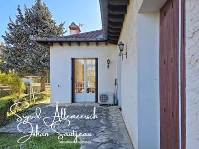 Maison - 200 m² - 9 pièces