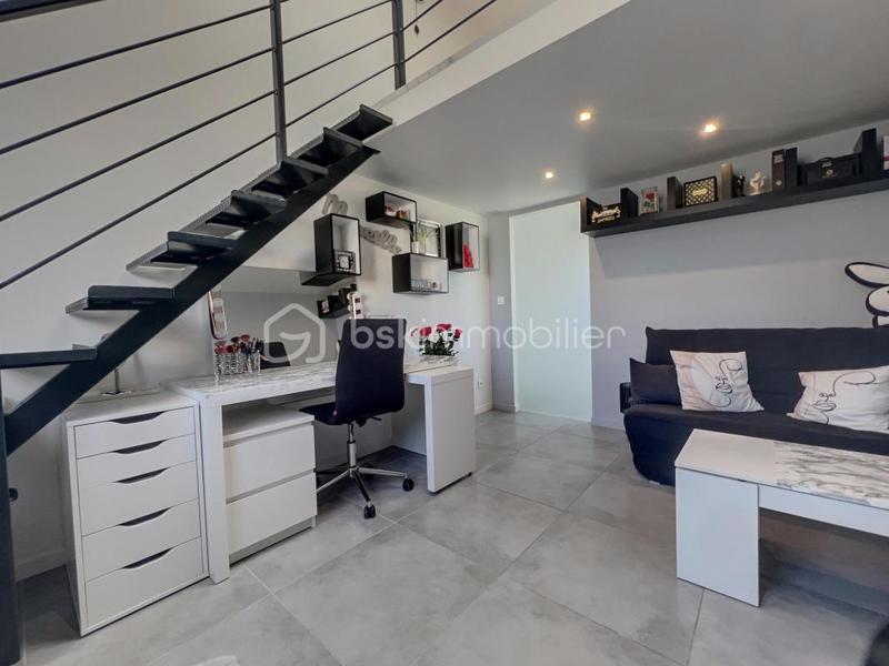 Maison - 180 m² - 6 pièces