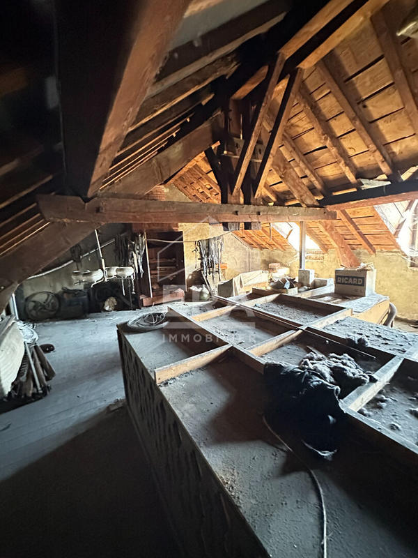 Maison - 364 m² - 6 pièces